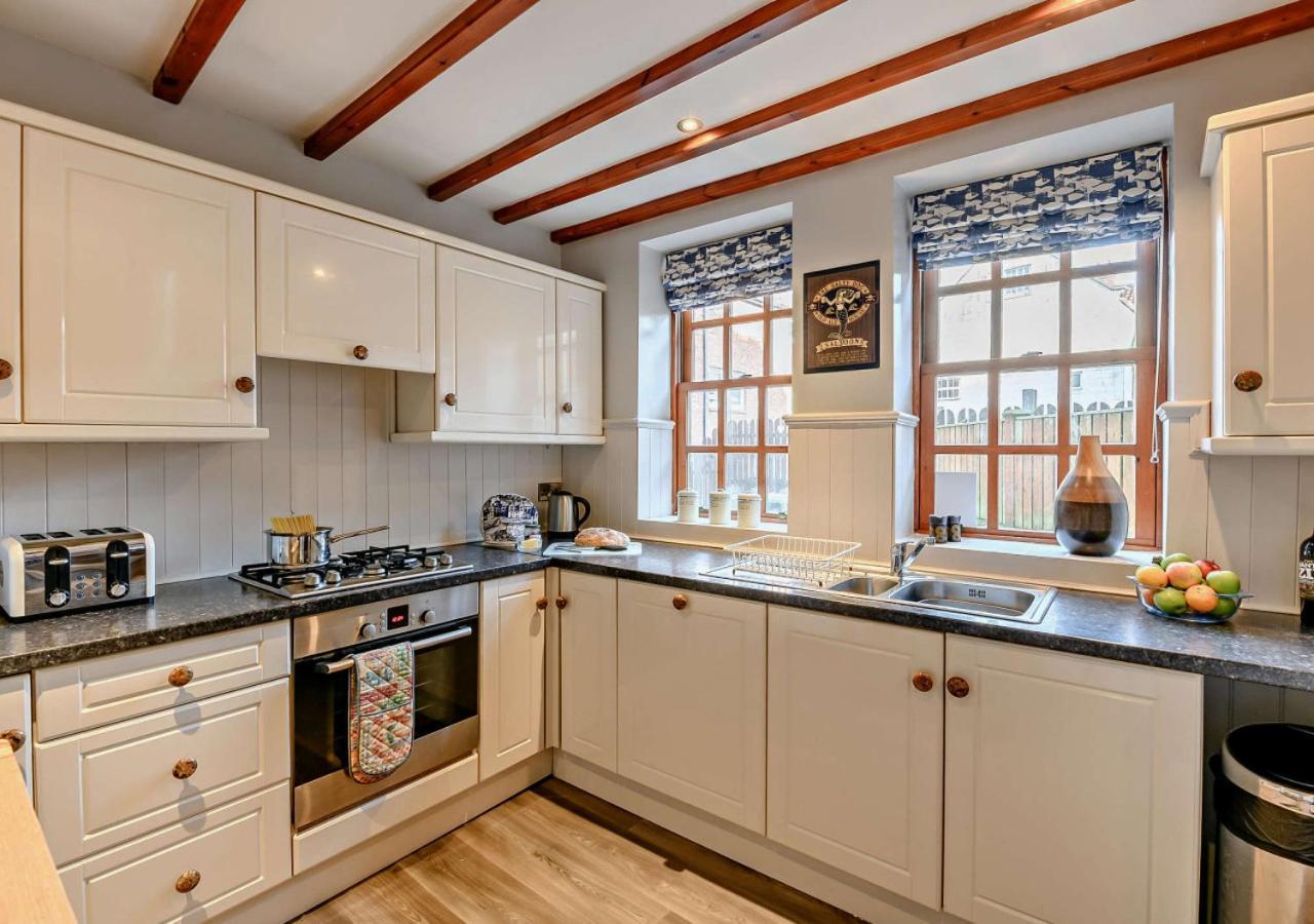 Salty Dog Cottage Whitby Exterior foto